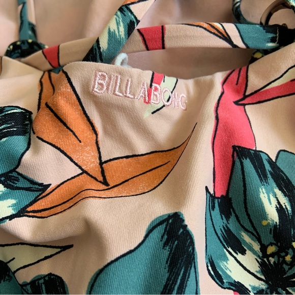 Billabong Floral print lined deep v-neck swimsuit - Picture 7 of 8